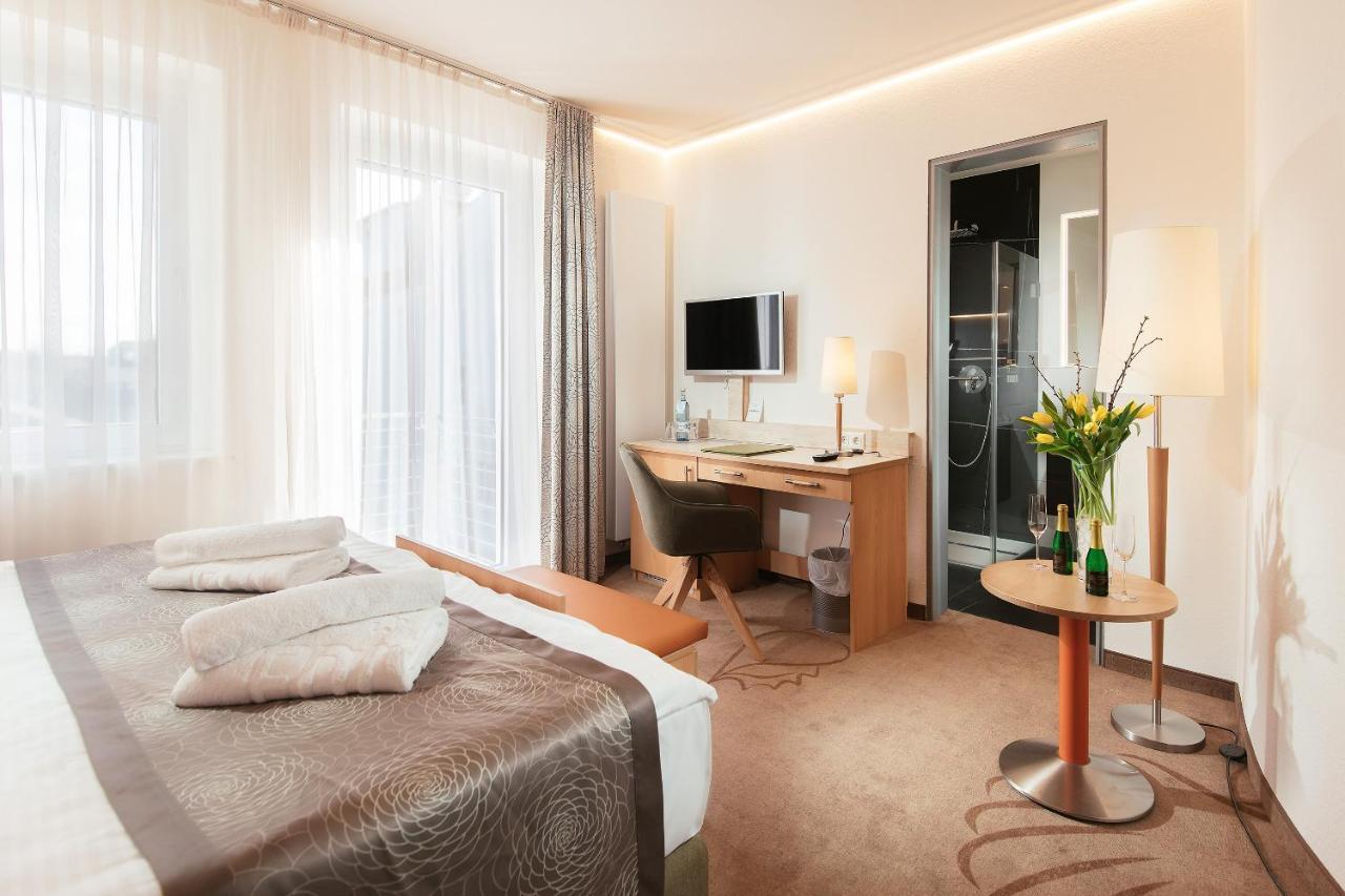Parkhotel IV Jahreszeiten Kuehlungsborn Ngoại thất bức ảnh
