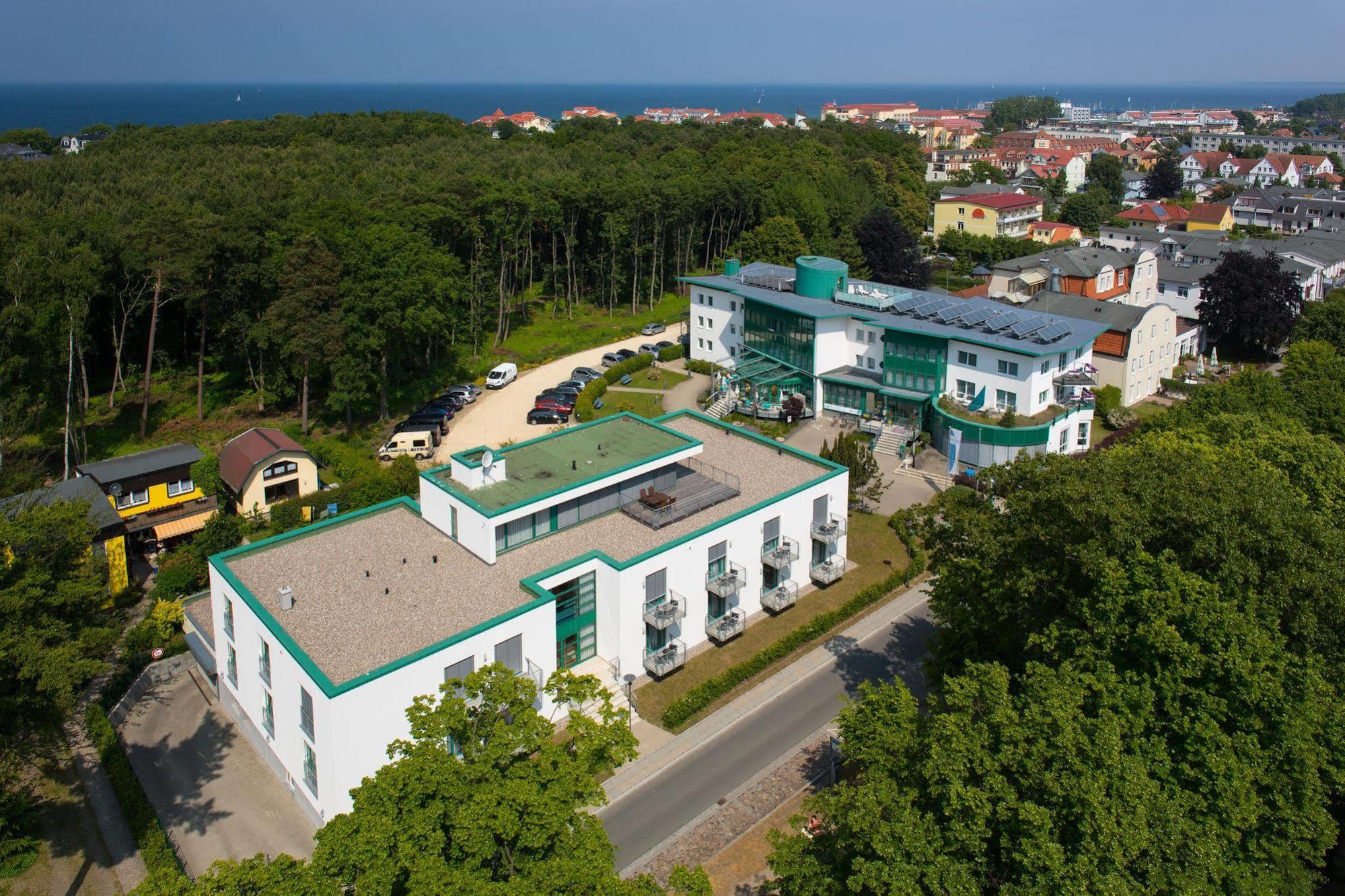 Parkhotel IV Jahreszeiten Kuehlungsborn Ngoại thất bức ảnh
